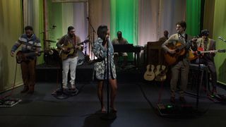 Kacey Musgraves feet photo thumbnail