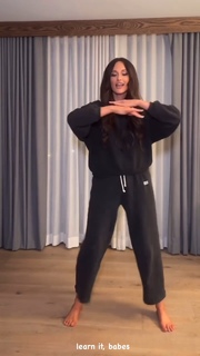 Kacey Musgraves feet photo thumbnail