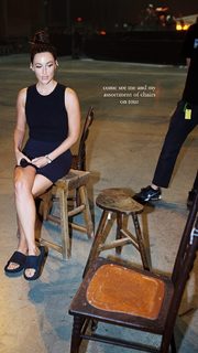 Kacey Musgraves feet photo thumbnail