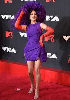 Kacey Musgraves feet photo thumbnail