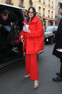Kacey Musgraves feet photo thumbnail