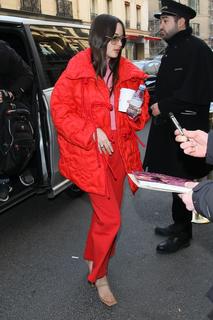 Kacey Musgraves feet photo thumbnail