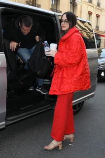 Kacey Musgraves feet photo thumbnail