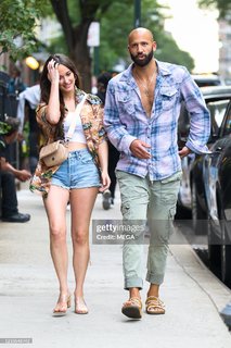 Kacey Musgraves feet photo thumbnail