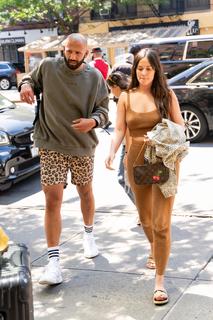 Kacey Musgraves feet photo thumbnail