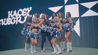 Kacey Musgraves feet photo thumbnail