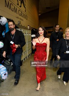 Kacey Musgraves feet photo 16