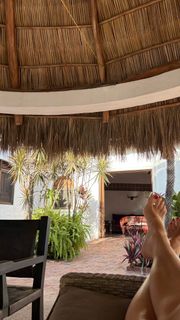 Kacey Musgraves feet photo 15