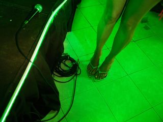 Kacey Musgraves feet photo 4