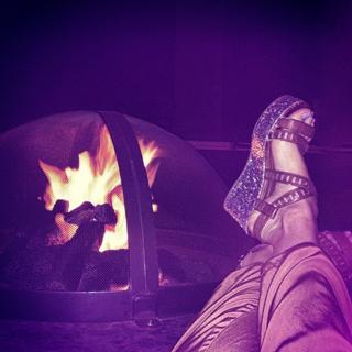 Kacey Musgraves feet photo thumbnail