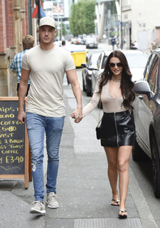 Kady McDermott feet photo thumbnail