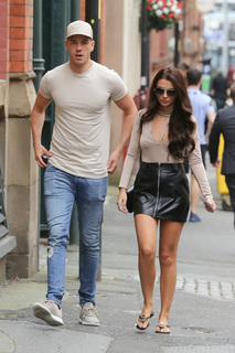 Kady McDermott feet photo thumbnail