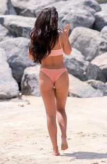 Kady McDermott feet photo thumbnail