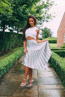 Kady McDermott feet photo thumbnail