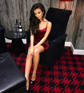 Kady McDermott feet photo thumbnail
