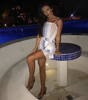 Kady McDermott feet photo thumbnail