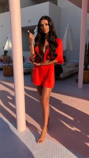 Kady McDermott feet photo thumbnail