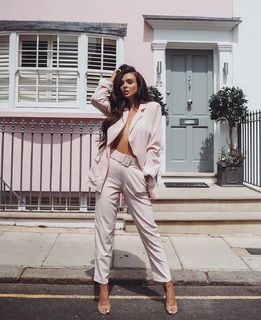 Kady McDermott feet photo thumbnail