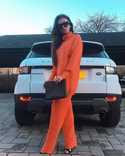 Kady McDermott feet photo thumbnail