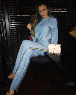 Kady McDermott feet photo thumbnail