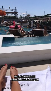 Kady McDermott feet photo thumbnail