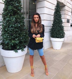 Kady McDermott feet photo thumbnail