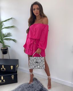 Kady McDermott feet photo thumbnail