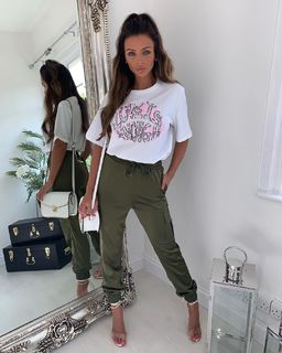 Kady McDermott feet photo thumbnail