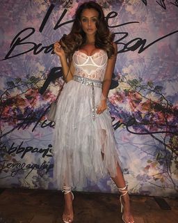 Kady McDermott feet photo thumbnail