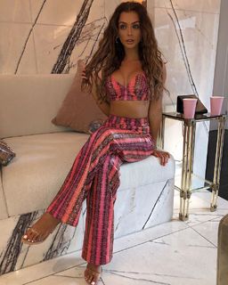 Kady McDermott feet photo thumbnail