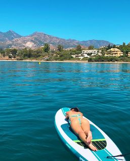 Kady McDermott feet photo thumbnail