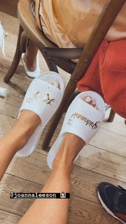 Kady McDermott feet photo thumbnail