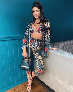 Kady McDermott feet photo thumbnail