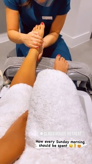 Kady McDermott feet photo thumbnail