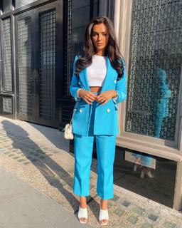 Kady McDermott feet photo thumbnail