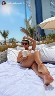 Kady McDermott feet photo thumbnail