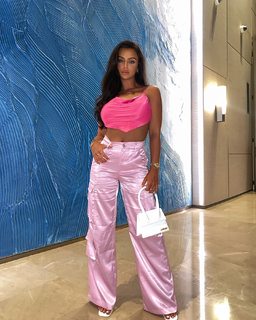 Kady McDermott feet photo thumbnail