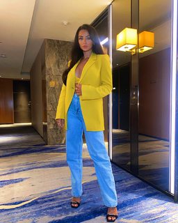 Kady McDermott feet photo thumbnail