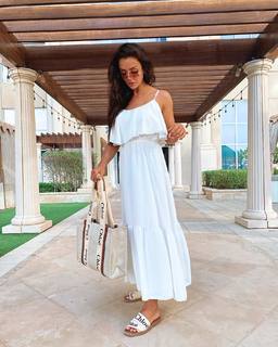 Kady McDermott feet photo thumbnail