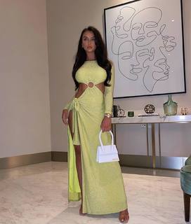 Kady McDermott feet photo thumbnail