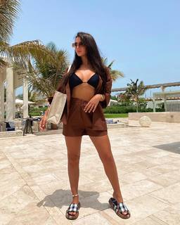 Kady McDermott feet photo thumbnail