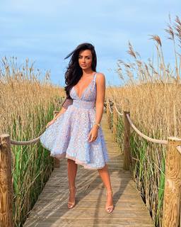 Kady McDermott feet photo thumbnail