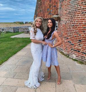 Kady McDermott feet photo thumbnail