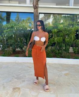 Kady McDermott feet photo thumbnail