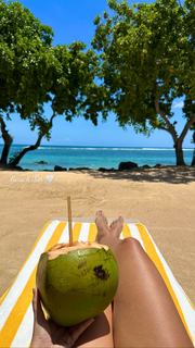 Kady McDermott feet photo thumbnail