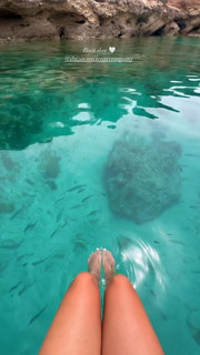 Kady McDermott feet photo thumbnail