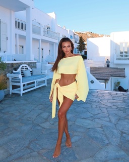 Kady McDermott feet photo thumbnail