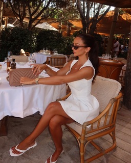 Kady McDermott feet photo thumbnail