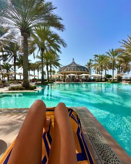 Kady McDermott feet photo thumbnail