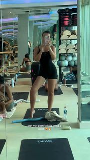 Kady McDermott feet photo 1